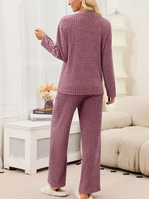 pajama set featuring ribbed in Mauve with 65% viscose, 30% polyester, 5% elastane Care instructions: Machine wash cold