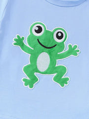 Children's Frog T-shirt And Plaid Shorts Set, close-up detail