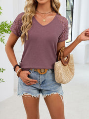 Waffle knit v-neck t-shirt in mauve with lace short sleeves.
