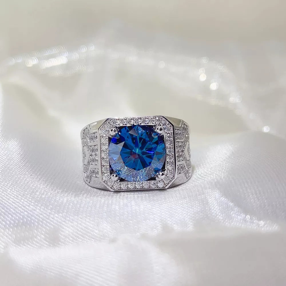 0.3 Carat Moissanite Sterling Silver Geometric Ring, close-up detail