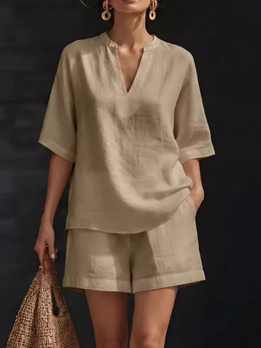 Khaki notched V-neck two-piece set with shorts and pockets, casual women's outfit