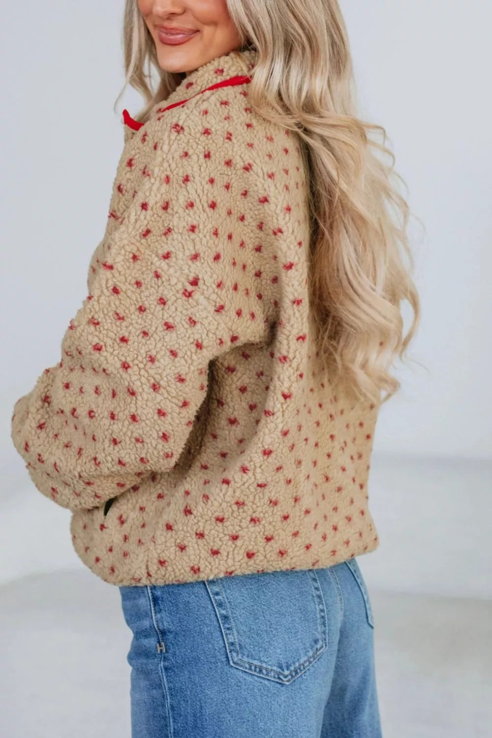 Heart Pattern Fleece Colorblock Collar Sweatshirt in Camel, close-up detail