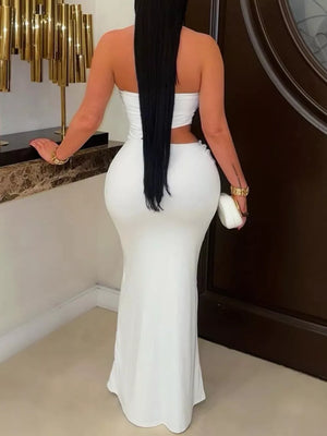 100% polyester Care instructions: Machine wash cold maxi dress in White with fitted silhouette