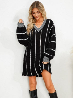 Black striped oversized sweater dress with V-neck and balloon sleeves