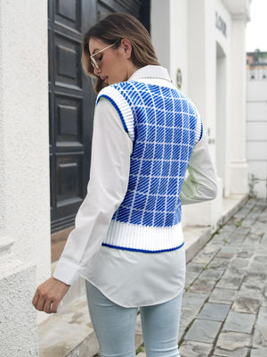 Plaid V-neck vest in acrylic, Peacock Blue with white diamond pattern, ribbed trim