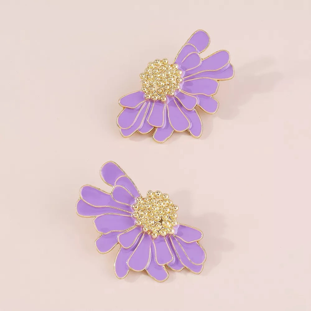 Purple flower stud earrings with gold textured center and trim