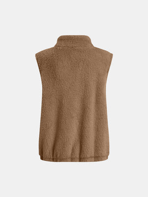 Teddy fleece stand-collar vest in camel, sleeveless with elastic hem.
