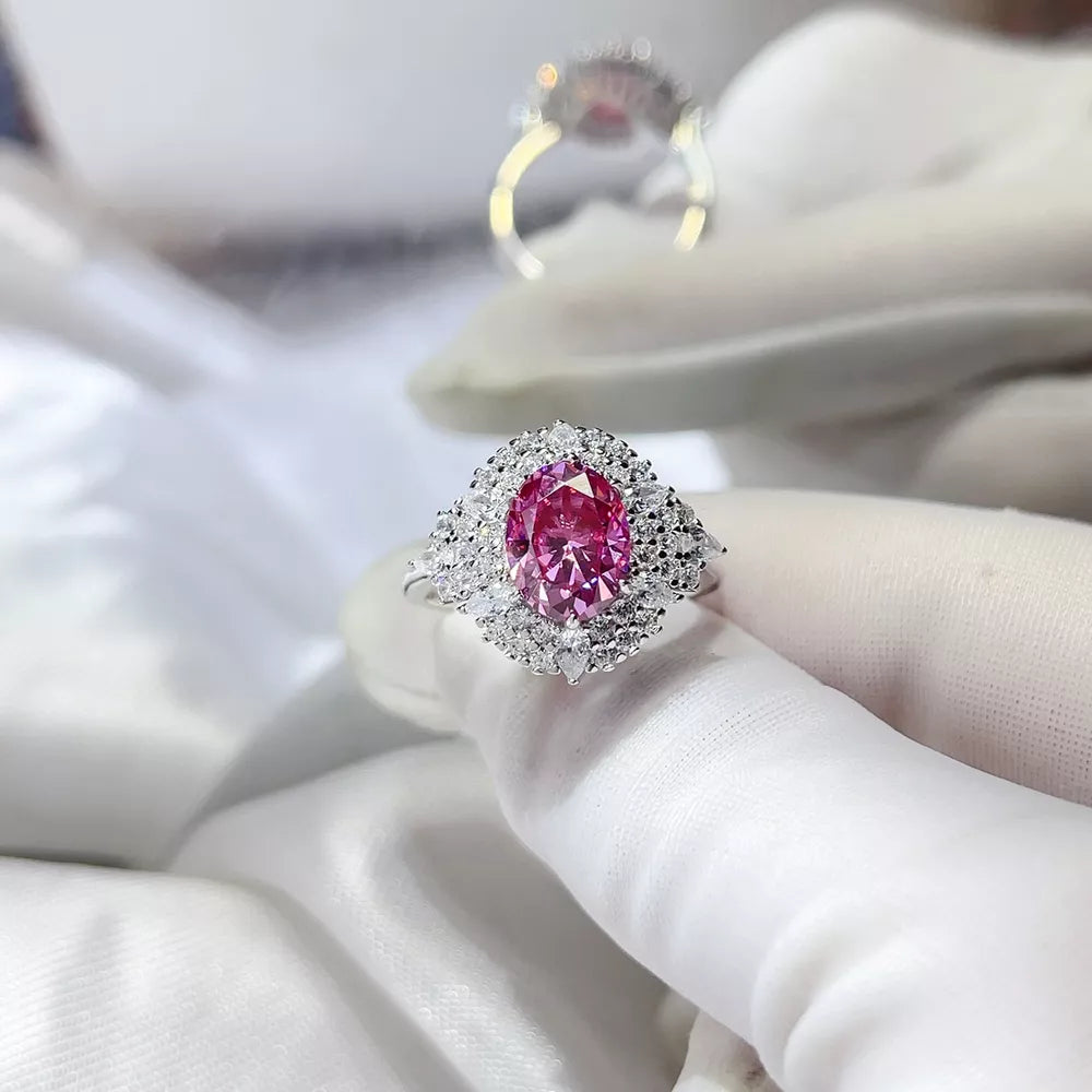 2 Carat 925 Ring in Fuchsia Pink, model styling view