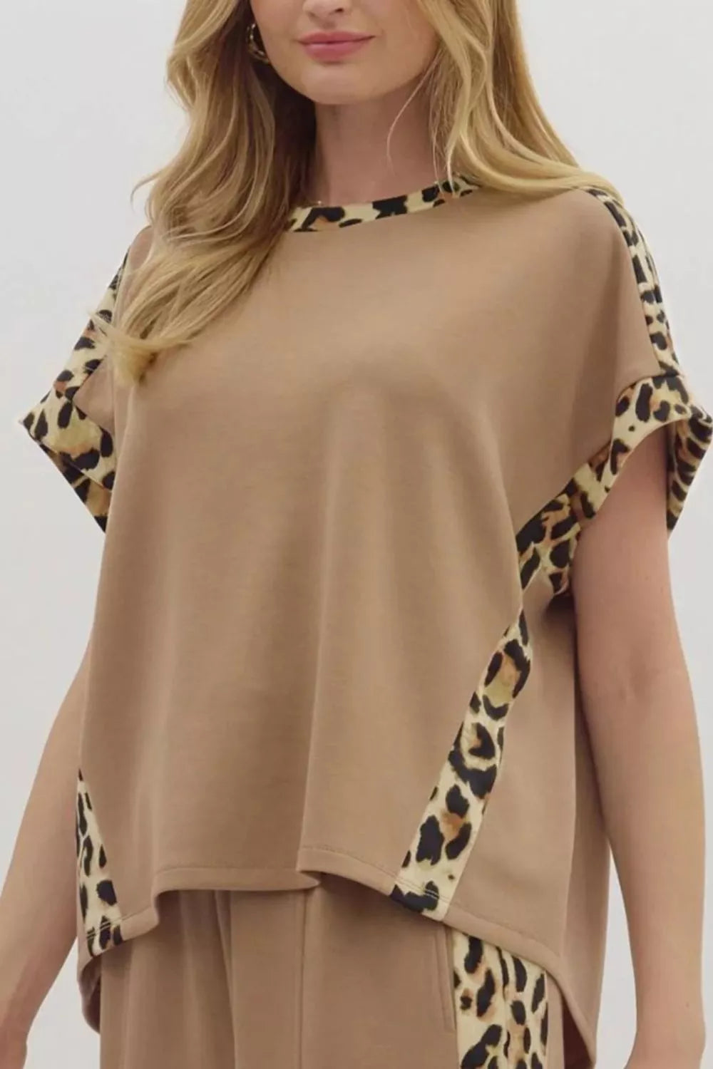Camel relaxed fit t-shirt with leopard print trim on neckline and sleeves