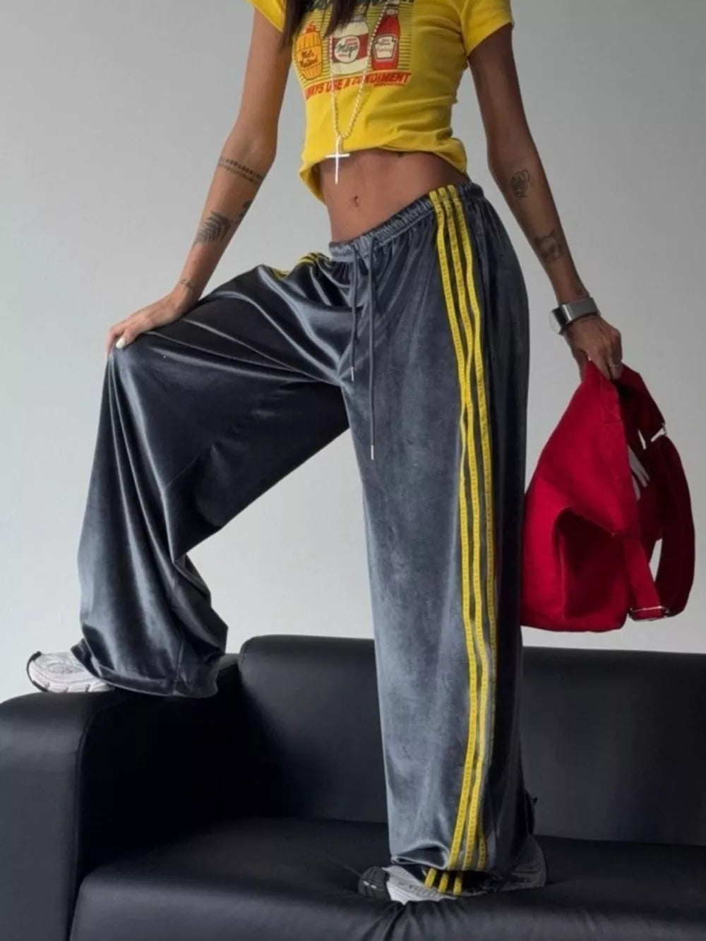 Velvet Wide-leg Pants, side view