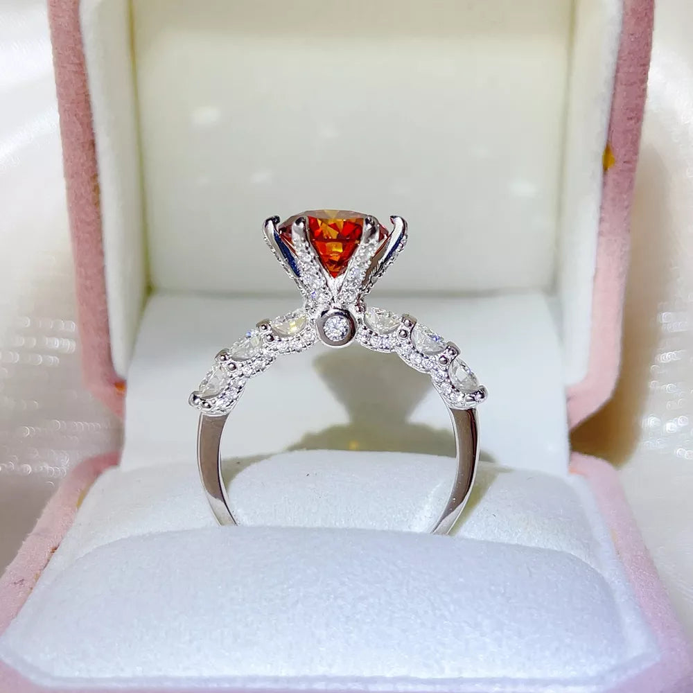 0.3 Carat Solitaire Moissanite 925 Silver Ring, close-up detail