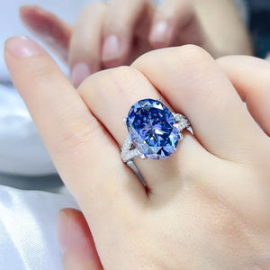 10 Carat Moissanite 925 Sterling Silver Ring in Blue, front view