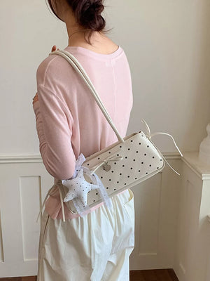 Polka Dot Shoulder Bag in Blush Pink, fit detail