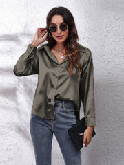 Silken button-down shirt in dark gray with a relaxed fit and classic collar.