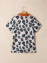 Print short sleeve blouse with animal print and brown collar