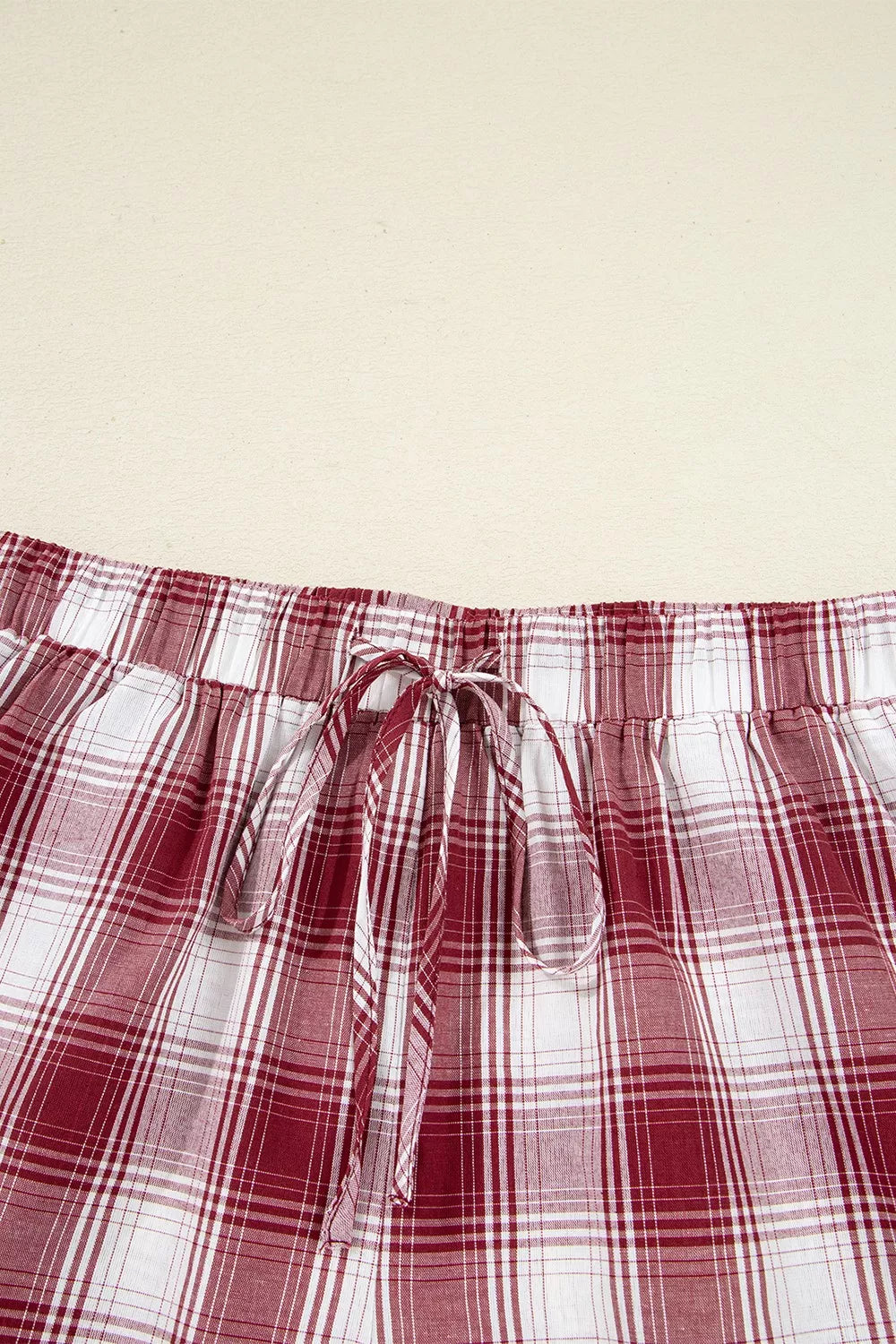 Pajama shorts in red and white plaid cotton with drawstring waist