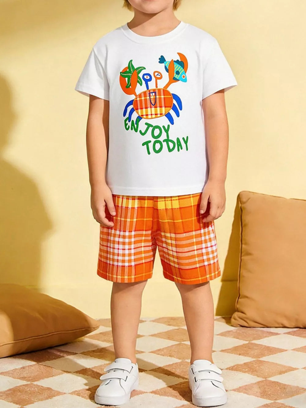 Toddler cotton graphic set, bright and colorful, with playful crab design.