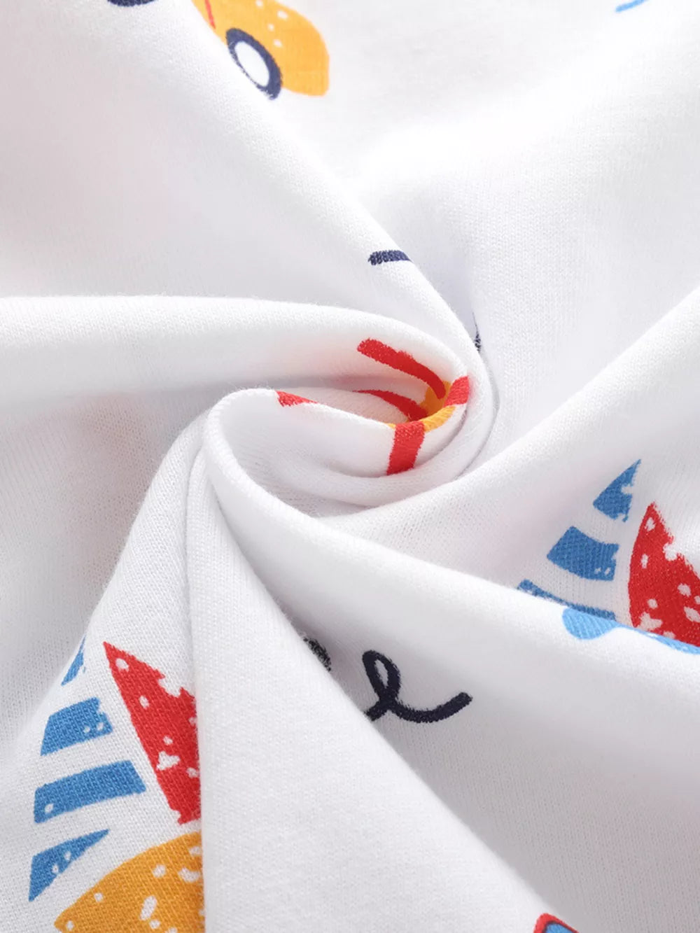 White cotton baby boys' underwear with playful car and sailboat print