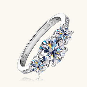Trio moissanite ring in silver with pavé accents and D3.00CT inscription