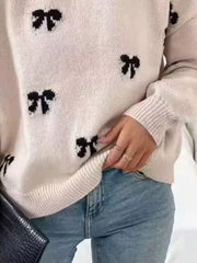 classic pullover sweater in cream with crew neck