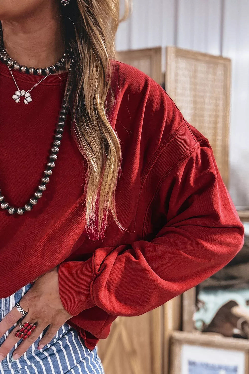 Ribbed Drop Shoulder Cutout Back Sweatshirt in Burgundy, fit detail