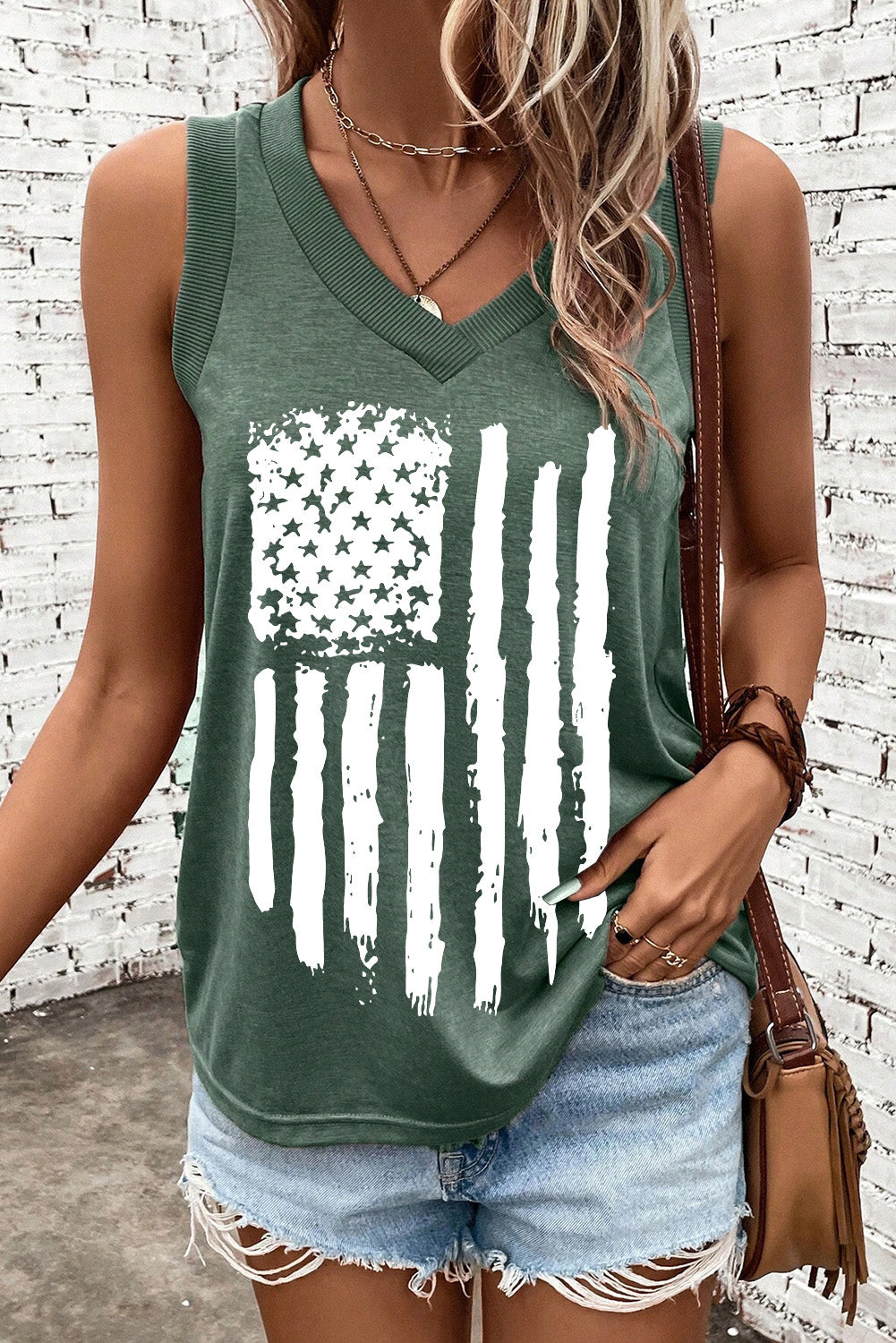 Distressed flag graphic v-neck tank top in black forest.