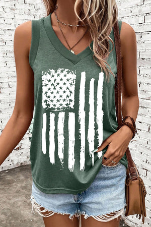 Distressed flag graphic v-neck tank top in black forest.