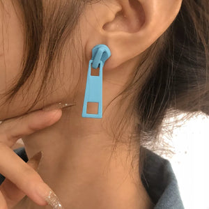 Blue zipper drop earrings with square detail, made of alloy.