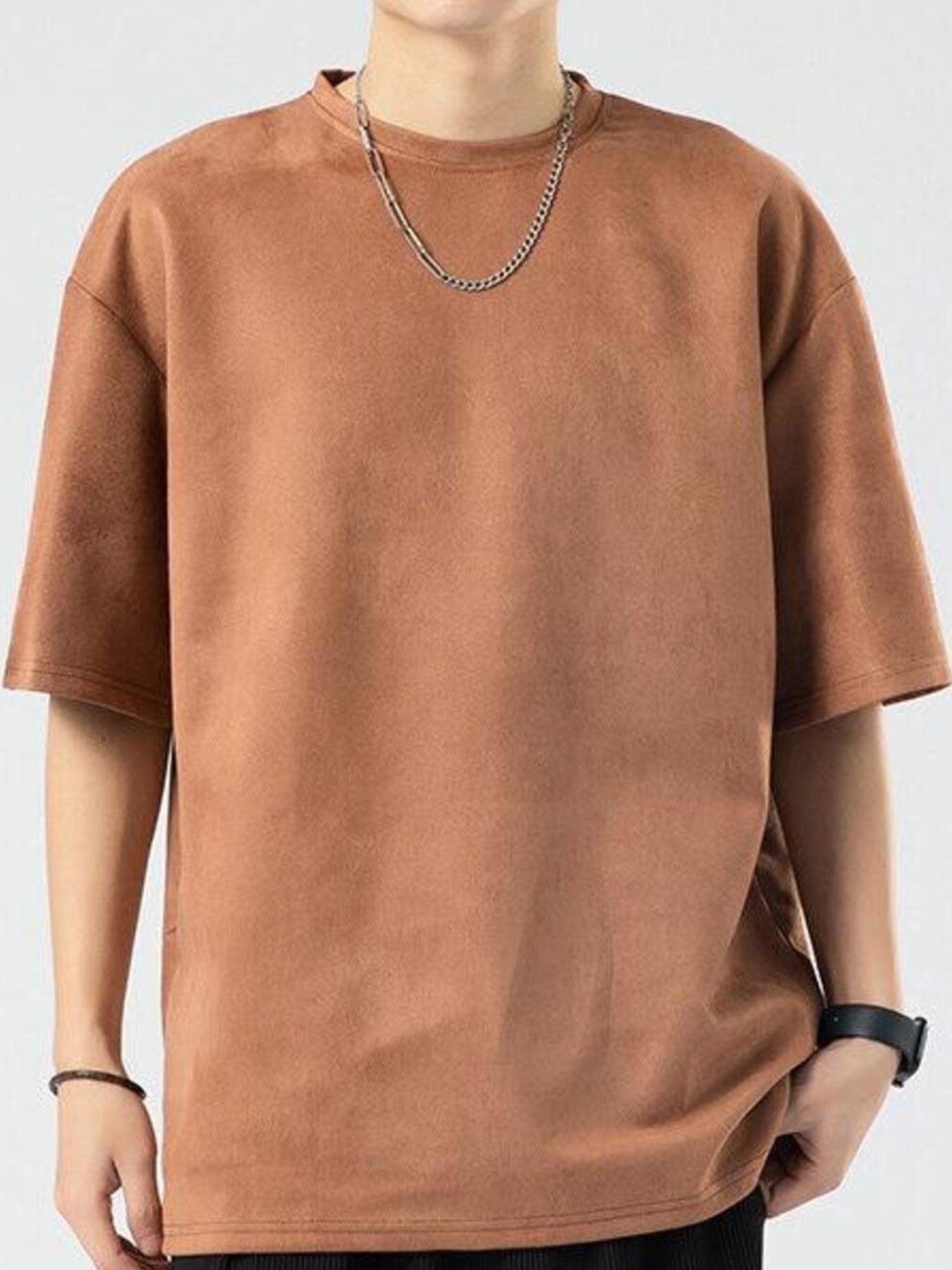 Men's oversized caramel cotton t-shirt with crew neck and short sleeves