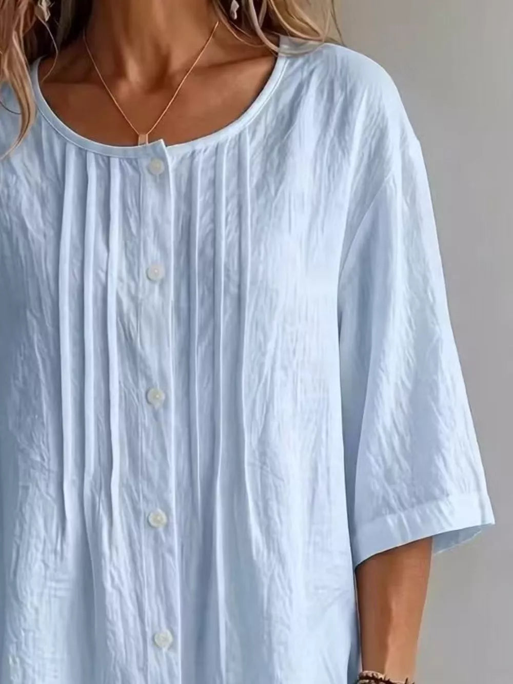 Full Size Texture Round Neck 3/4 Sleeve Blouse, fabric detail