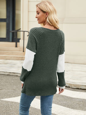 Ribbed Henley sweater in Army Green with white colorblock sleeves and a crew neck.