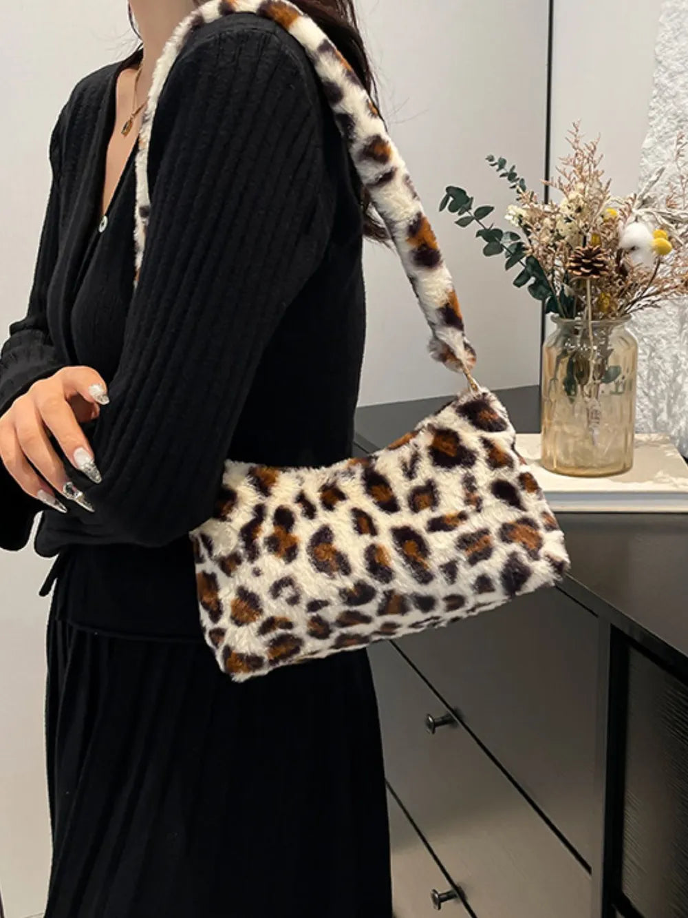 Leopard print faux fur shoulder bag with fluffy strap