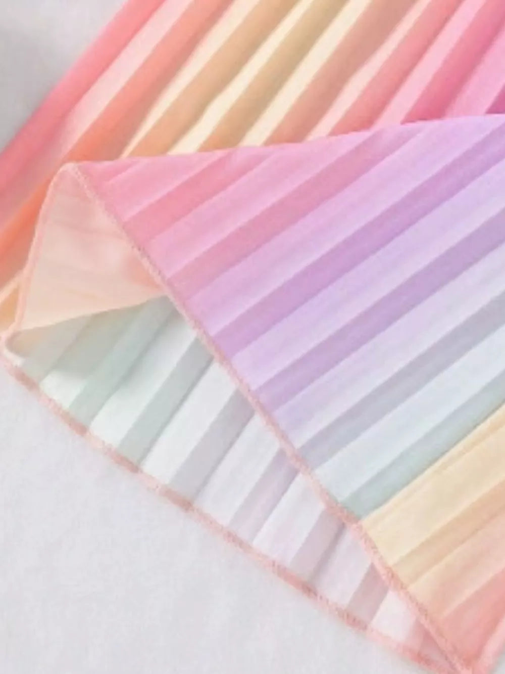 Pastel rainbow pleated cami and pants set fabric detail