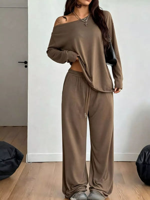 Loose Fit One-shoulder T-shirt And Pants Set Plus Size in Black, view 16