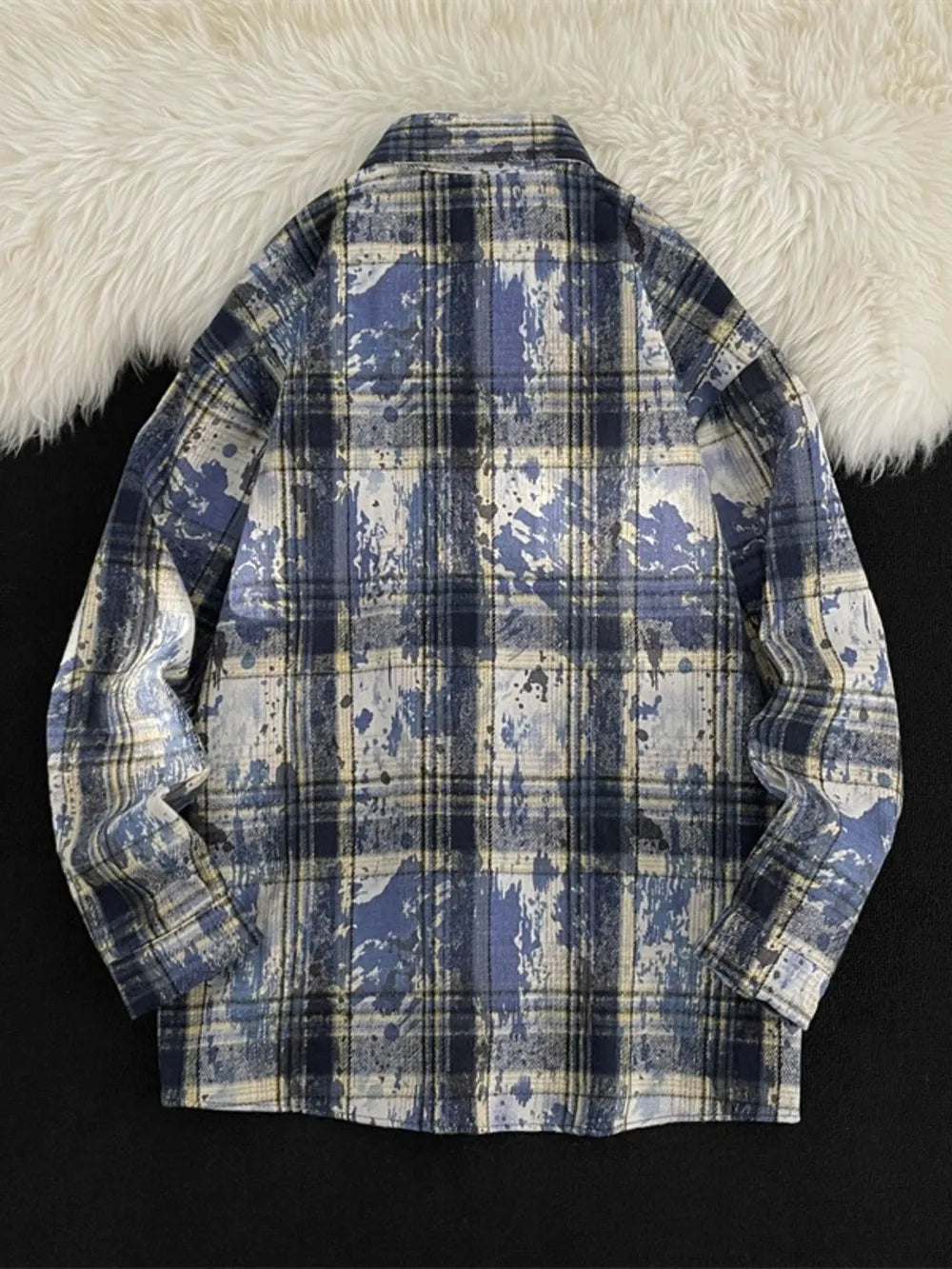 Men's Plus Size Plaid Button Up Casual Shacket in Blue, close-up detail