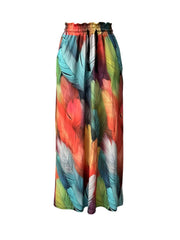 Maxi skirt with multicolor feather print and adjustable waist.