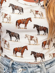 White fitted t-shirt with all-over horse print and elastane.