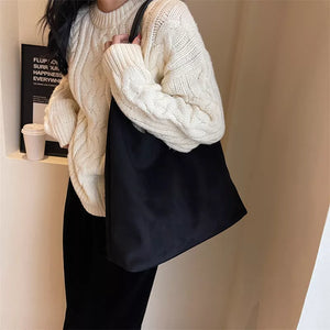 Solid Color Large Shoulder Bag in Black, side view