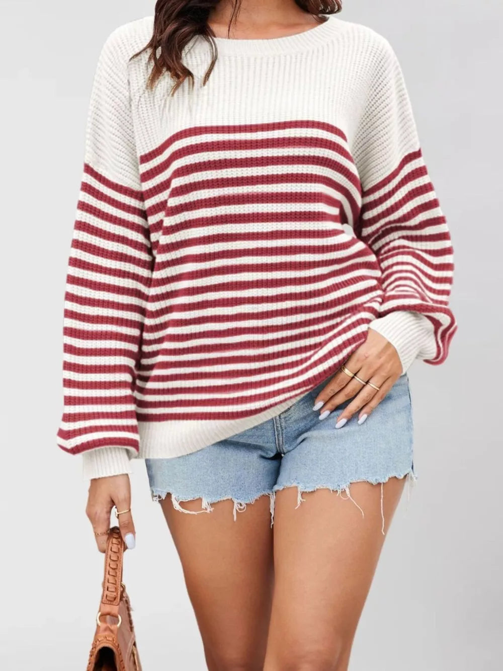 classic pullover sweater in Khaki with crew neck