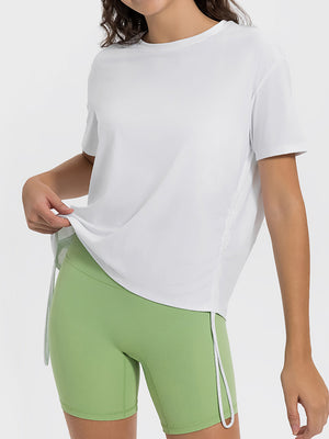 White jersey t-shirt with side tie detail and crew neck.