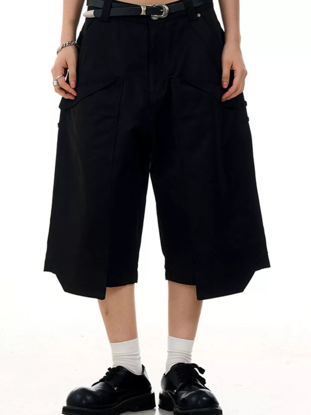 Men's Wide-leg Cargo Capris in Brown, back view