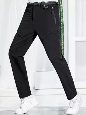 Men's black quick-dry sweatpants with zippered pockets and a modern cut.