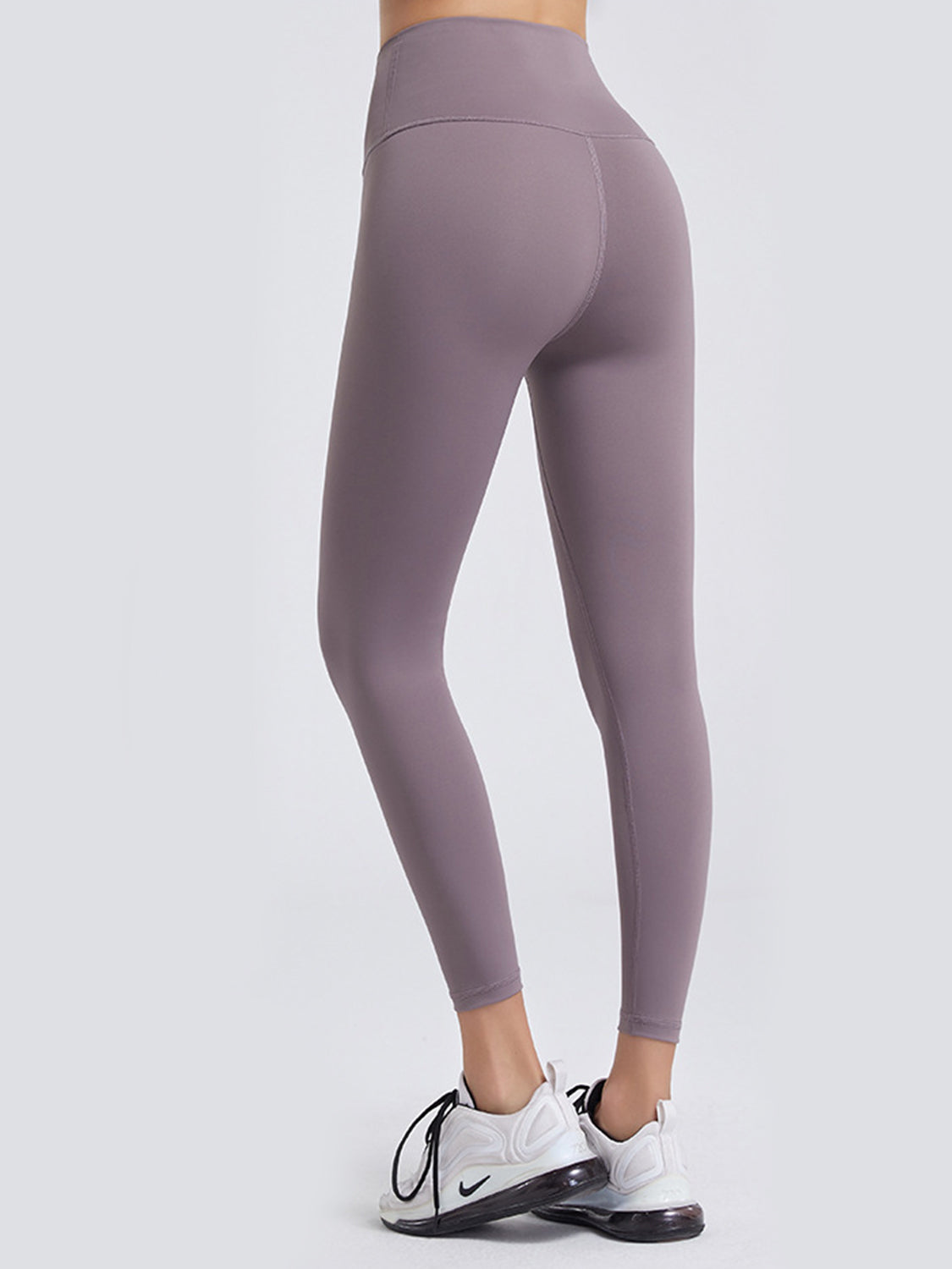 Sculpted Contour High-Waist Leggings in Lilac with a seamless back detail.