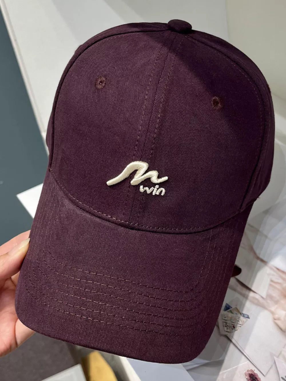 Embroidered Causal Baseball Cap, fabric detail