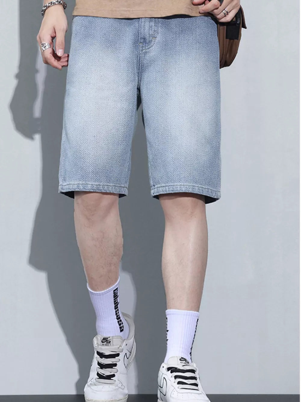 Men's Vintage Wash Relaxed Fit Denim Shorts, close-up detail