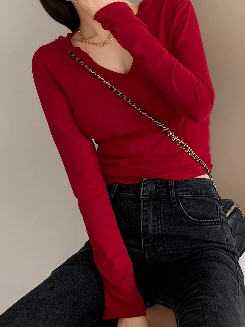 V-neck Long Sleeve Slim Fit T-shirt, side view