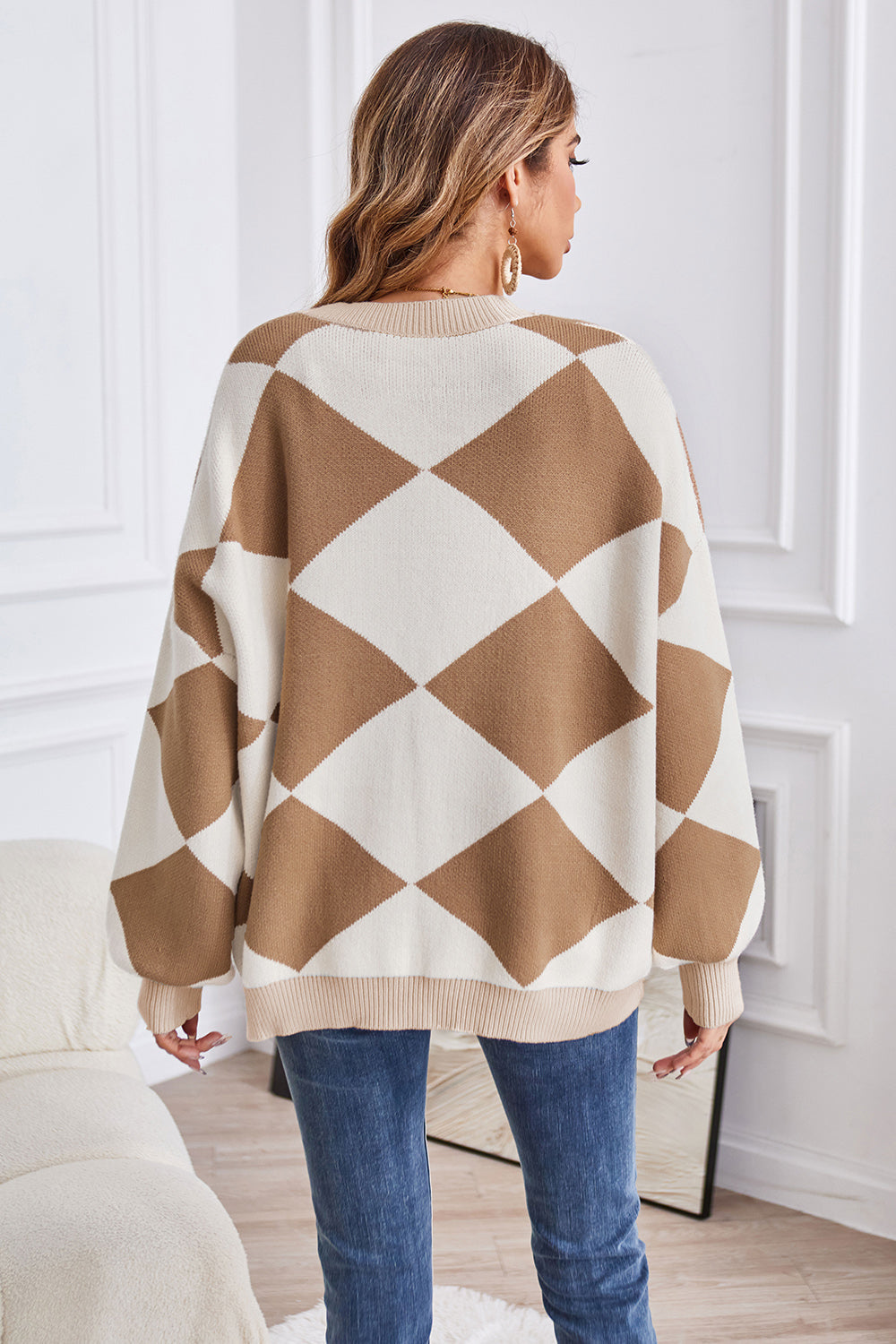 Diamond knit balloon sleeve cardigan in camel and cream acrylic with a relaxed fit.