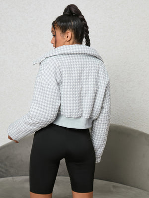 Cropped houndstooth padded collar jacket in white with a bomber style.