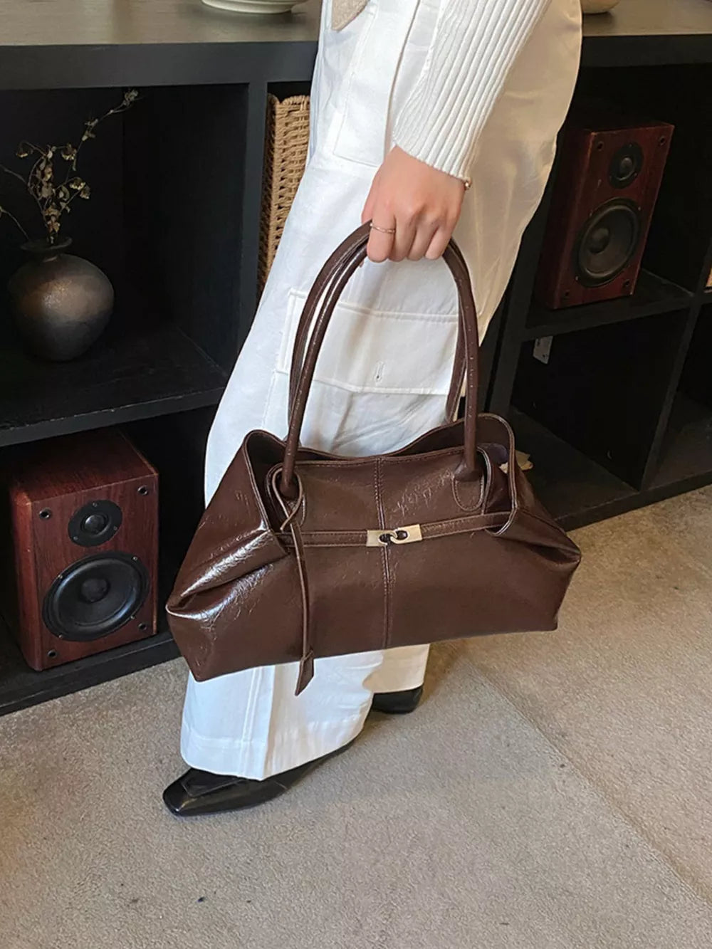 Pu Leather Shoulder Bag in Brown, close-up detail