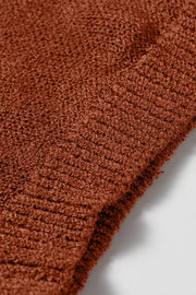Ribbed Knit Round Neck Short Sleeve Sweater in Brown, fit detail